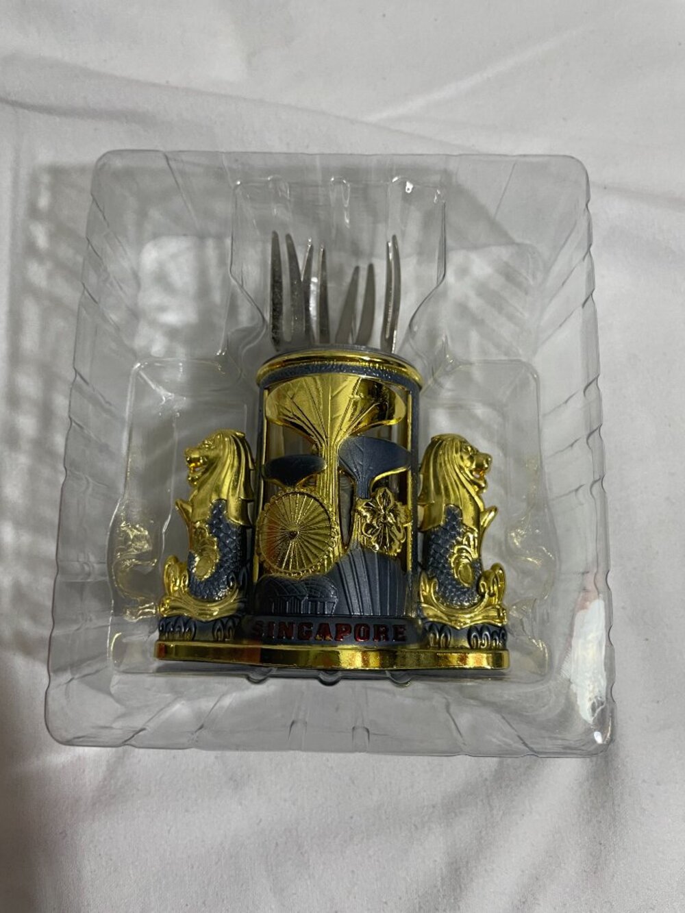Singapore Merlion Fruit Pick Holder 6 Cocktail Forks Boxed Souvenir Set